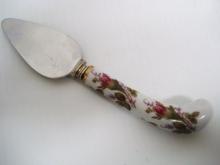 Sheffield Porcelain Handle Dainties Server