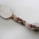 Sheffield Porcelain Handle Dainties Server