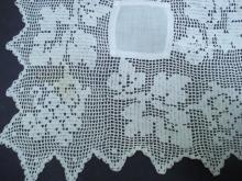Great Vintage Fillet Lace Centerpiece Hand Made Exquisite Workmanship Hand Crochet Lace