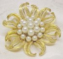1950-60's FIGURAL BROOCH - GOLD TONE