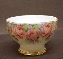ROYAL STANDARD SUGAR BOWL