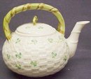 LOVELY IRISH BELLEEK KETTLE