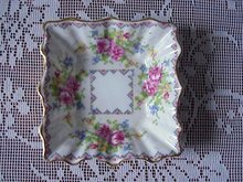 PRETTY ROYAL ALBERT DISH - PETIT POINT