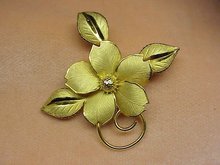 GOLD GILT STERLING FLORAL BROOCH