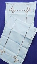 LINEN RUNNER - FANCY DRAWNTHREAD WORK
