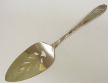 BEAUTIFUL ANTIQUE CAKE SERVER - TINY ROSES