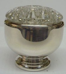 ELEGANT SILVER FLOWER BOWL