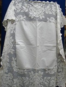 VICTORIAN WHITE TABLECLOTH - WIDE LACE
