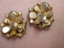 Gorgeous Vintage Milk Glass Earrings Screw Back Style Style