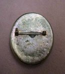 VINTAGE HAND PAINTED PORCELAIN BROOCH