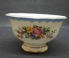 ROYAL ALBERT SUGAR BOWL PRUDENCE