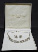JEWELS of ELEGANCE by SHERMAN NECKLACE &
