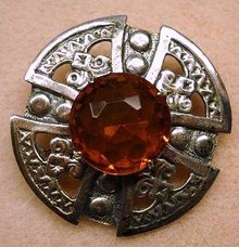 SILVER SCOTTISH STYLE BROOCH / PENDANT