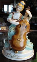 OCCUPIED JAPAN FIGURINE*LADY MUSICIAN*