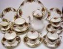ROYAL ALBERT CHINA COFFE SET - OLD COUNTRY