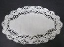 LOVELY ANTIQUE BOBBIN LACE OVAL DOILY