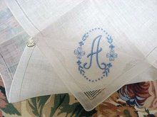 EMBROIDERY - HANKY MONOGRAM