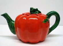 COTTAGE CHIC FIGURAL TEA POT
