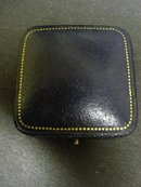 FANCY VICTORIAN GENTS PIN AND BUTTONS