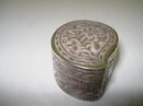 BEAUTIFUL - SILVER TONE - ROUND - PILL BOX