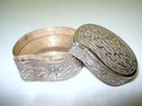 BEAUTIFUL - SILVER TONE - ROUND - PILL BOX