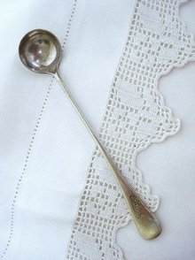 LOVELY MUSTARD SPOON - SIGNED CHUTO