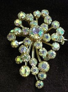 SUPERB AURORA BOREALIS RHINE STONE BROOCH