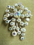 SUPERB AURORA BOREALIS RHINE STONE BROOCH