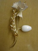 SUPERB AZUB AUSTRIA RHINE STONE BROOCH