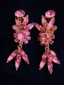 GLAMOROUS SHERMAN DANGLING EARRINGS