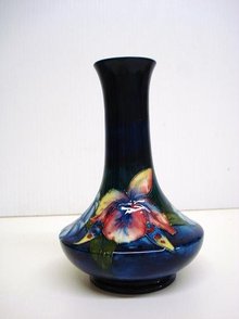 PRECIOUS MOORCROFT Vase Trumpet Shape