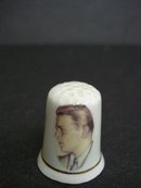 ENGLISH CHINA THIMBLE - DOUGLAS FAIRBANKS