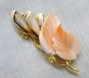 CHARMING SHELL / CORAL VINTAGE BROOCH