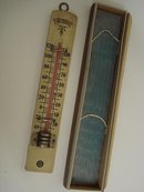OLD FAHRENHEIT WALL STYLE THERMOMETER