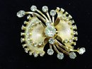 OUTSTANDING KRAMER of NEW YORK BROOCH-PIN