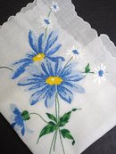 BEAUTIFUL VINTAGE HANKY-FLORAL EMBROIDERY