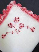 HANKIE-EMBROIDERY-PINK ROSES/LACE EDGE