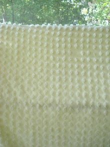 CREAM COLOR CHENILLE BEDSPREAD-POPCORN
