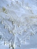 LOVELY ANTIQUE HAND MADE LACE BORDER DAMASK
