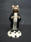 ROYAL DOULTON LAWYER BUNNYKINS - DB 214