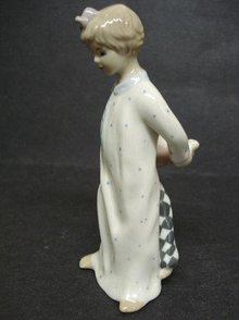 Royal Dux FIGURINE GIRL IN NIGHTDRESS /CLOWN