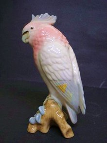 ROYAL DUX BOHEMIA FIGURE - COCKATOO