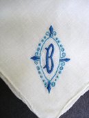 VINTAGE HANKIE-EMBROIDERY MONOGRAM-B