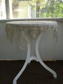 VINTAGE LACE TEA TABLECLOTH - TATTING
