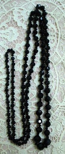 20's FRENCH BLACK JET LONG BEAD NECKLACE