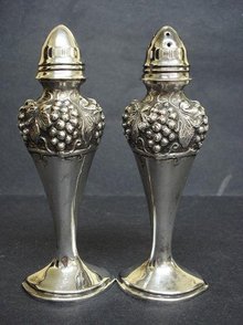 ART DECO SILVER PLATE SALT&PEPPER SHAKERS