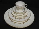 ELEGANT FOLEY CHINA SET - GOLDEN REGENCY