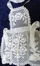 Sensational ANTIQUE FILET LACE LADIES APRON