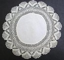 ANTIQUE LINEN CENTER/CROCHET LACE DOILY