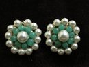 BEAUTIFUL VINTAGE SCREW-BACK EARRINGS